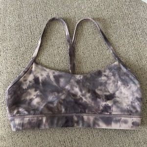 Lululemon Flow Y Diamond Dye bra size 6